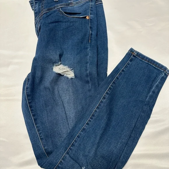 Guess Women's Distressed Blue Skinny Jeans - Picture 8 of 8